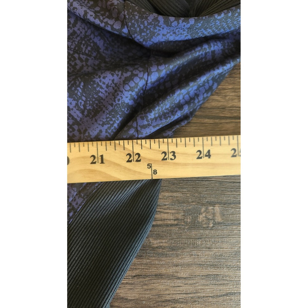 Athleta Womens Brooklyn Track Jacket Navy Snakeskin Print Full Zip Small - Picture 7 of 8